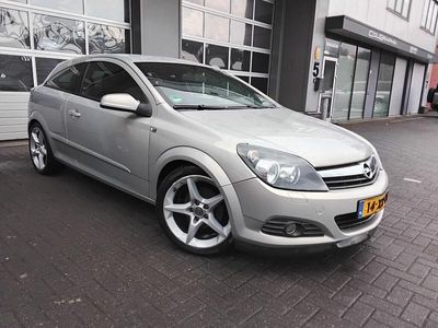 Opel Astra GTC