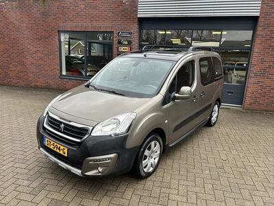Bruin Occasion 2018 Peugeot Partner Active MPV | € 11.450 (Eerlijke prijs)