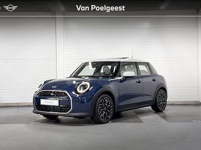 Nieuw Mini Cooper S Favoured 204 PK (150 kW) 2025 Blauw Hatchback