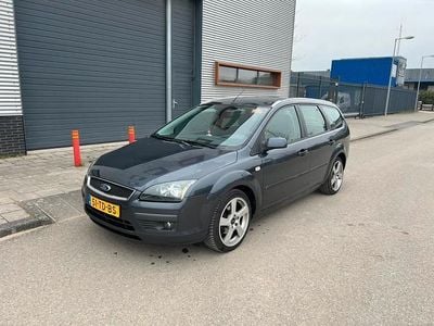 Occasion Ford Focus Futura 101 PK (74 kW) 2006 Grijs Stationwagen