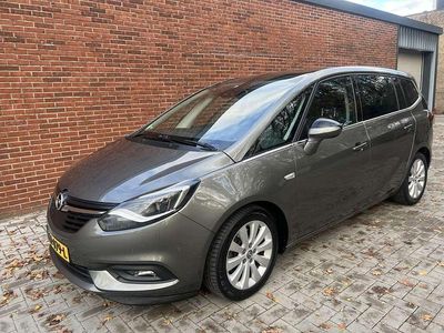 Grijs Gebruikt 2017 Opel Zafira Tourer MPV | € 12.950