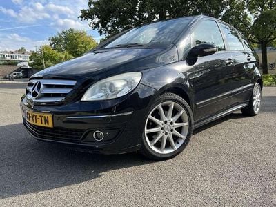 Mercedes B200