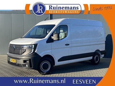 Wit Gebruikt 2024 Renault Master Van | € 29.950 (Goede deal)