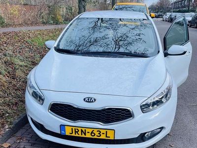 Wit Gebruikt 2014 Kia Ceed Hatchback | € 10.500