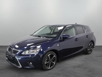 Lexus CT200h