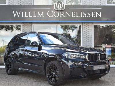 Zwart Gebruikt 2017 BMW X5 Executive SUV | € 43.950 (Duur)
