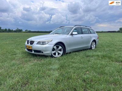 BMW 525