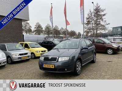 Grijs (metallic) Occasion 2007 Skoda Fabia Ambiente Stationwagen | € 1.750 (Eerlijke prijs)