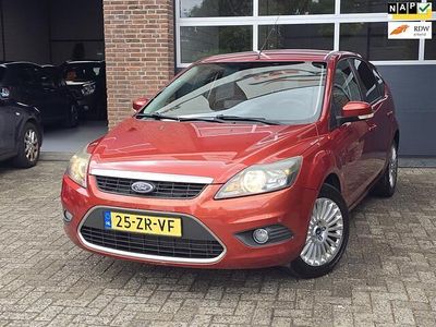 Rood Gebruikt 2008 Ford Focus Titanium Hatchback | € 3.995 (Eerlijke prijs)