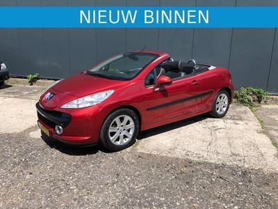 Rood Gebruikt 2008 Peugeot 207 CC Cabriolet | € 2.949 (Duur)