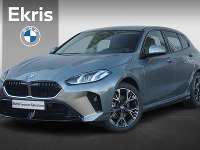 Grijs (metallic) Gebruikt 2025 BMW 120 Shadowline Hatchback | € 45.950