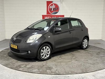 Occasion Toyota Yaris Executive 89 PK (65 kW) 2008 Grijs Hatchback