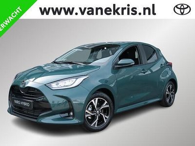 Groen Nieuw 2025 Toyota Yaris Comfort Hatchback | € 31.730 (Eerlijke prijs)
