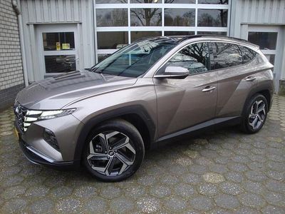 Bruin Occasion 2022 Hyundai Tucson Premium SUV | € 29.400 (Eerlijke prijs)