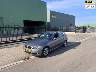 BMW 325