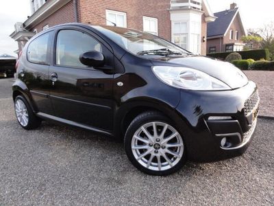 Zwart Gebruikt 2012 Peugeot 107 Active Hatchback | € 3.650 (Iets duurder)