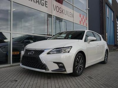 tweedehands Lexus CT200h Ultimate Edition Parelmoer wit