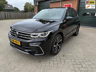 Zwart Gebruikt 2021 VW Tiguan Business+ SUV | € 37.600 (Duur)