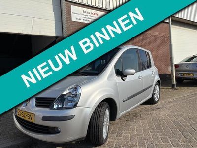 Occasion Renault Modus 98 PK (72 kW) 2006 Grijs MPV