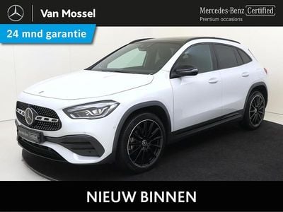 Wit Occasion 2025 Mercedes GLA250 AMG line SUV | € 36.945 (Super prijs)