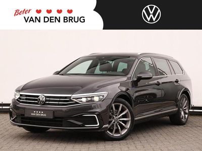 Grijs Gebruikt 2022 VW Passat Business Stationwagen | € 25.800 (Eerlijke prijs)