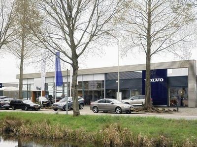 Zwart Gebruikt 2023 Volvo V90 R-Design Stationwagen | € 39.950 (Goede deal)