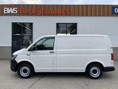 tweedehands VW Transporter 2.0 TDI L1H1 / vaste prijs rijklaar ¤ 15.950 ex btw / lease vanaf ¤ 270 / airco / trekhaak / achterdeuren met ruiten / bijrijdersbank / euro 6 diesel !