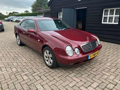 Mercedes 200