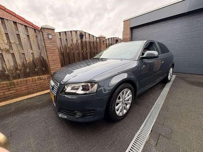 Grijs Gebruikt 2009 Audi A3 Attraction Hatchback | € 8.950 (Duur)