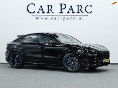 Zwart Occasion 2024 Porsche Cayenne Turbo E-Hybrid SUV | € 212.495 (Duur)