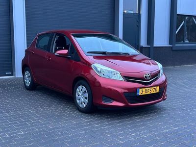 tweedehands Toyota Yaris 1.0 VVT-i Now - LAGE KM - Airco-Cruise-NAP-APK