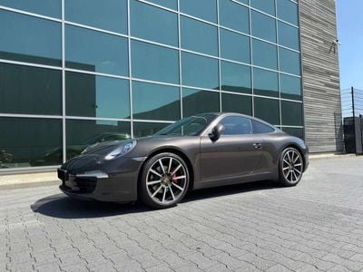 Porsche 911 Carrera