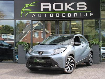Grijs, metallic lak Gebruikt 2025 Toyota Aygo X Pulse SUV | € 18.950 (Goede deal)