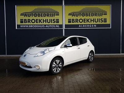 Occasion Nissan Leaf Tekna 80 kW (109 PK) 2015 Wit (metallic) Hatchback