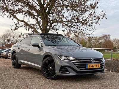 Grijs Occasion 2022 VW Arteon Business+ Hatchback | € 22.975 (Duur)