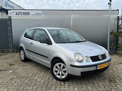 Grijs (metallic) Gebruikt 2003 VW Polo Hatchback | € 1.249 (Eerlijke prijs)