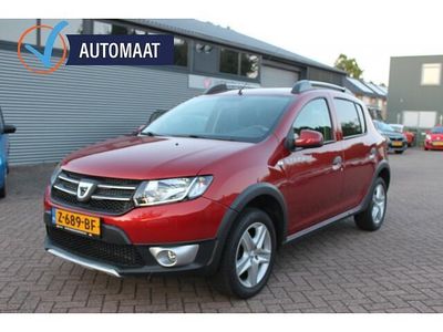 Rood Occasion 2016 Dacia Sandero Hatchback | € 9.450 (Eerlijke prijs)