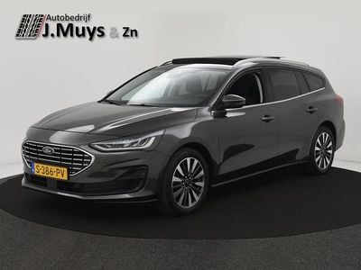 Grijs Gebruikt 2023 Ford Focus Titanium X Stationwagen | € 21.435 (Eerlijke prijs)