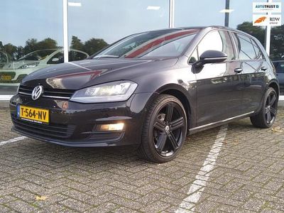 Zwart Occasion 2015 VW Golf VII Edition Hatchback | € 11.995 (Eerlijke prijs)