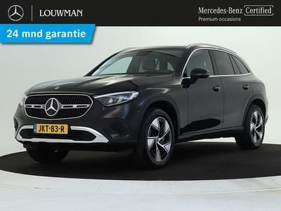 Donker obsidiaanzwart metallic Occasion 2024 Mercedes GLC300 SUV | € 58.750 (Super prijs)