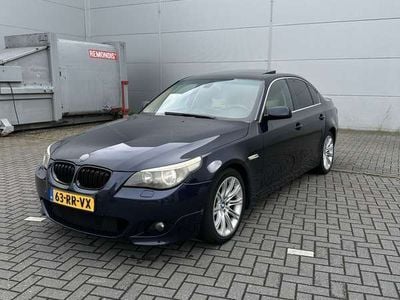 BMW 523