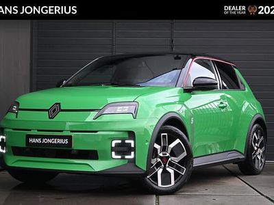 Occasion Renault R5 Komfort 110 kW (150 PK) 2024 Green pop met dak in sterzwart Hatchback