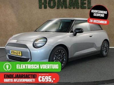Grijs Nieuw 2025 Mini Cooper Essential Hatchback | € 26.950 (Eerlijke prijs)
