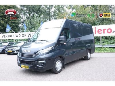 Zwart Gebruikt 2017 Iveco Daily Van | € 15.999 (Eerlijke prijs)