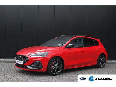 Rood Gebruikt 2023 Ford Focus Performance Edition Hatchback | € 37.800 (Eerlijke prijs)