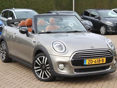 tweedehands Mini Cooper Cabriolet 1.5 Chili / Leder / Windscherm / Navigatie / Harma