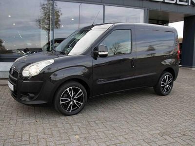 Zwart Gebruikt 2015 Fiat Doblò MPV | € 5.750 (Iets duurder)