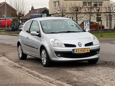 Occasion 2012 Renault Clio R.S. Hatchback | € 2.750 (Goede deal)