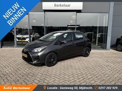 Occasion Toyota Yaris Business Edition 69 PK (50 kW) 2016 Grijs Hatchback