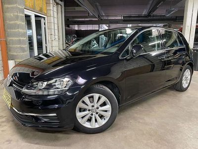Zwart Occasion 2019 VW Golf Comfortline Sedan | € 21.000 (Duur)